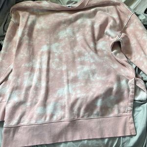 super comfortable the dye crew neck